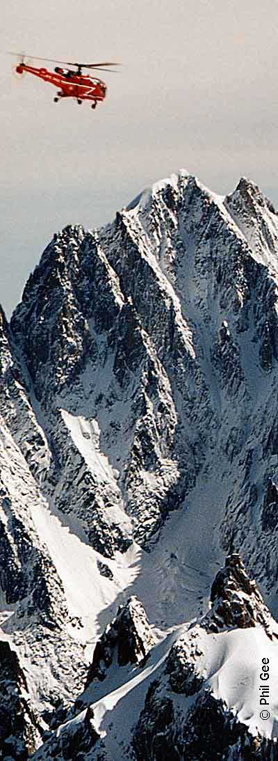 Alpine Rescue Helicopter © Phil Gee